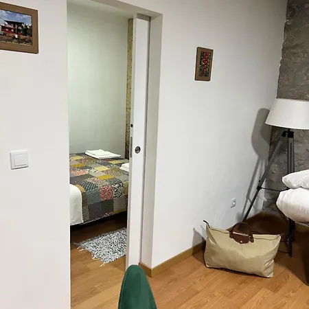 Casasoutelo بيت للعطل