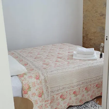 Casasoutelo بيت للعطل